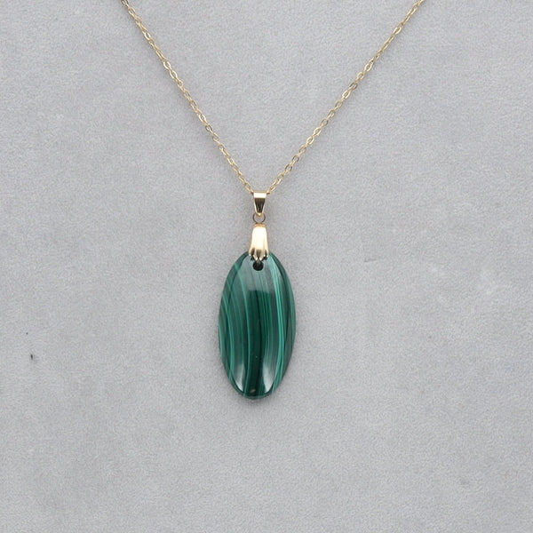 Malachite Cabochon percé 72