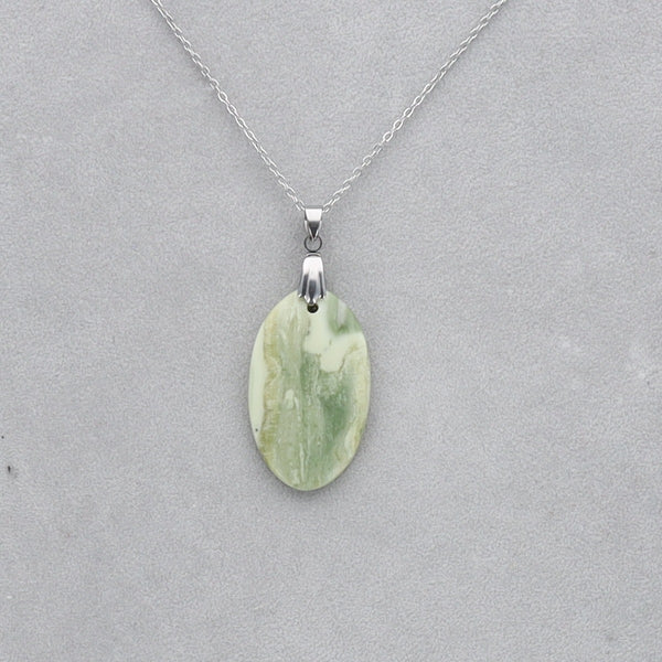 Serpentine Cabochon percé 1
