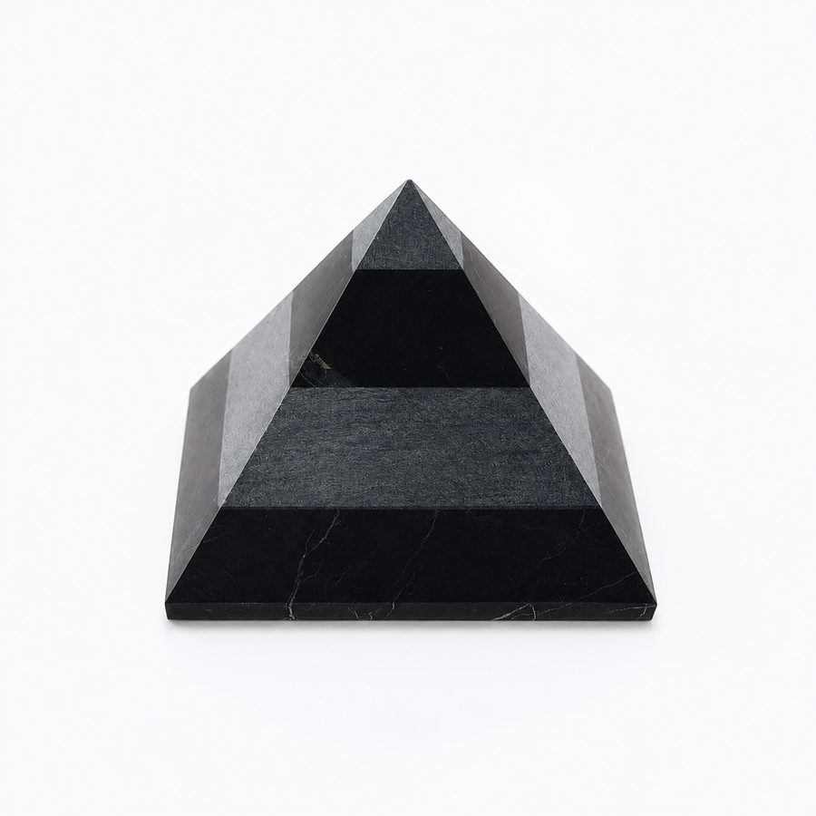 Pyramide rayé Shungite