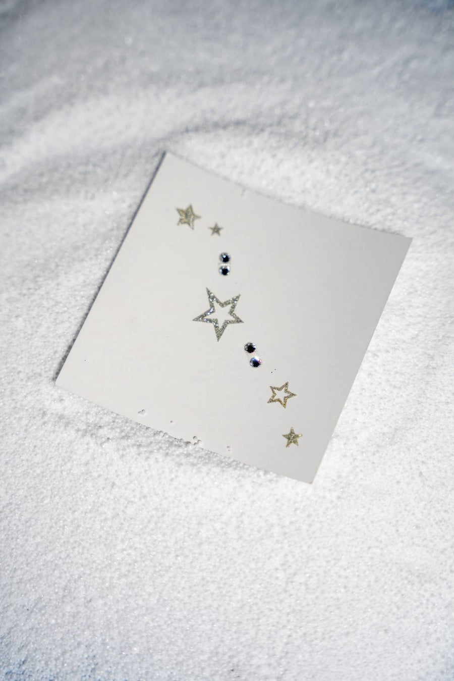 Jour 1 – La Constellation, bijou de peau étoiles pailletées et cristaux
