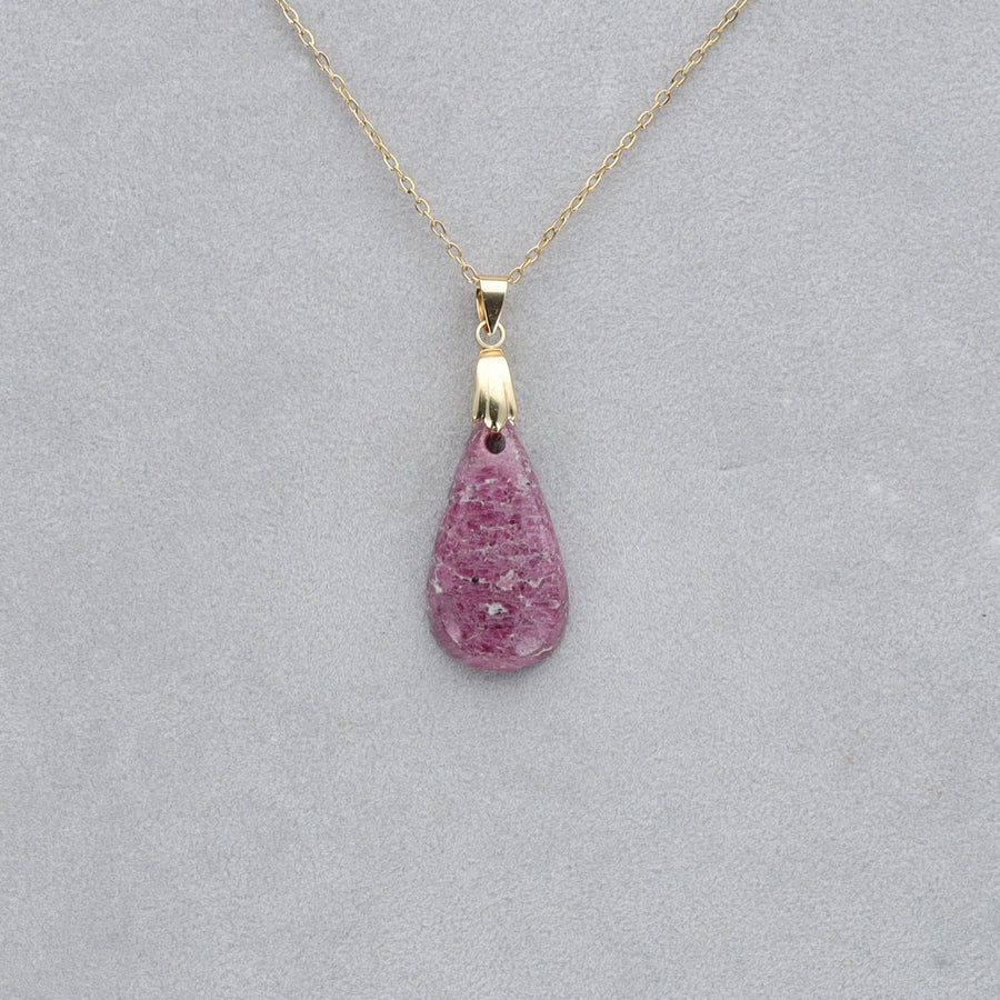 Fuschite Rubis Cabochon percé 58