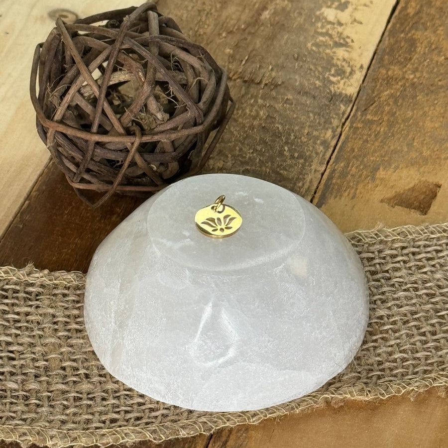 Fleur médaillon INOX (Argentée ou Dorée)