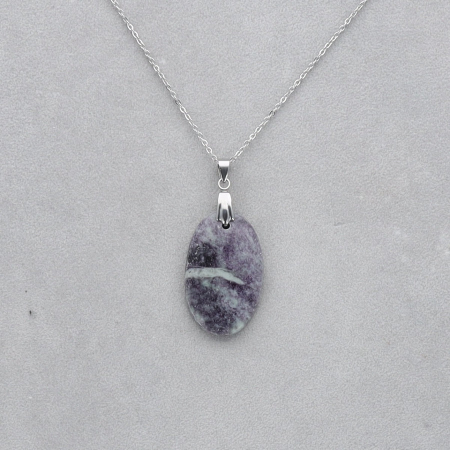 Kammererite Cabochon percé 49