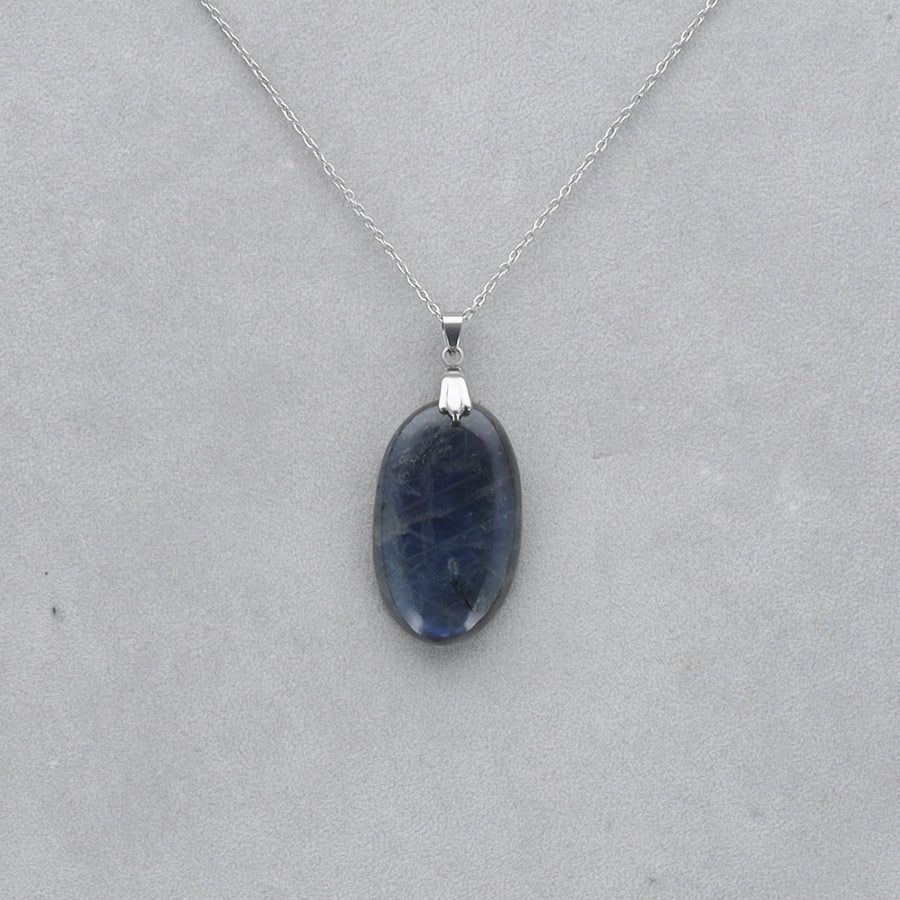 Labradorite Extra Cabochon percé 60