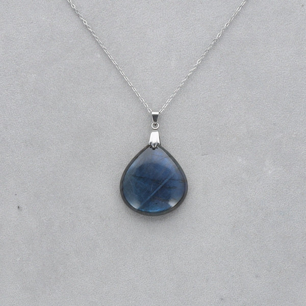 Labradorite Extra Cabochon percé 61