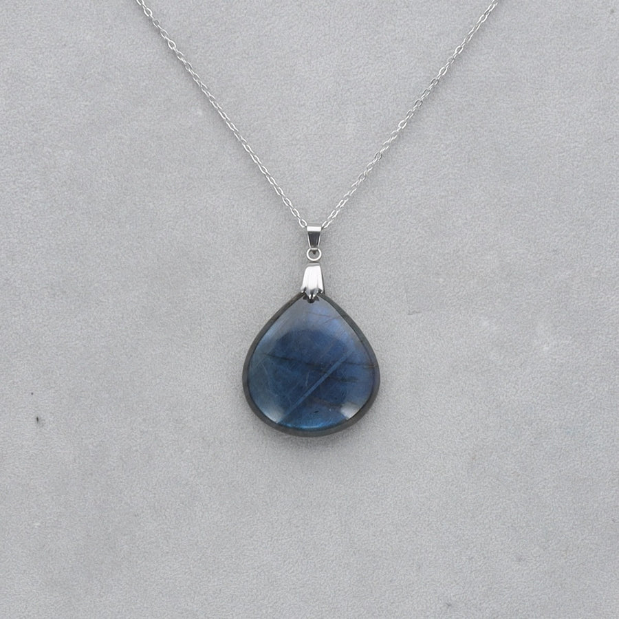 Labradorite Extra Cabochon percé 61