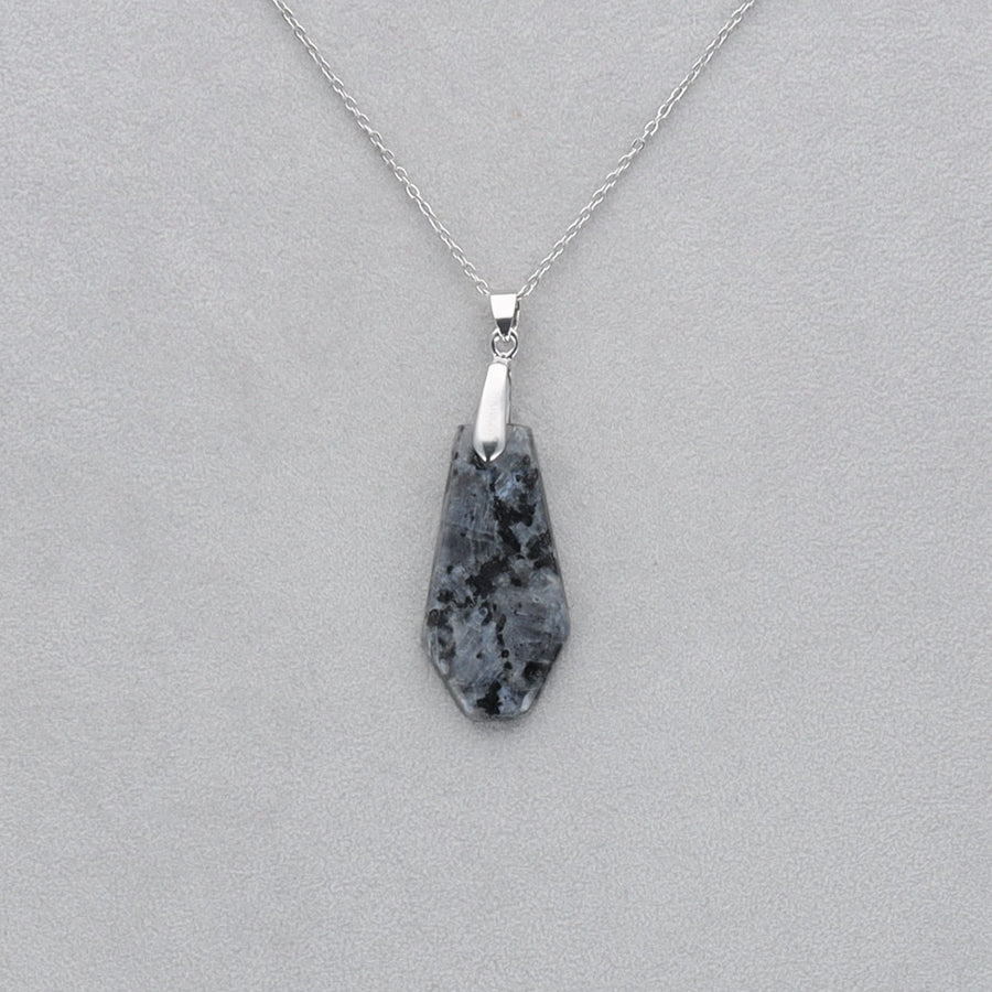 Larvikite Cabochon percé 14