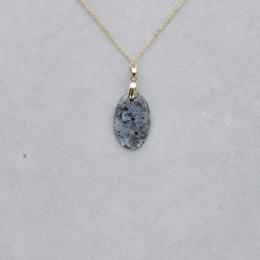 Larvikite Cabochon percé 26