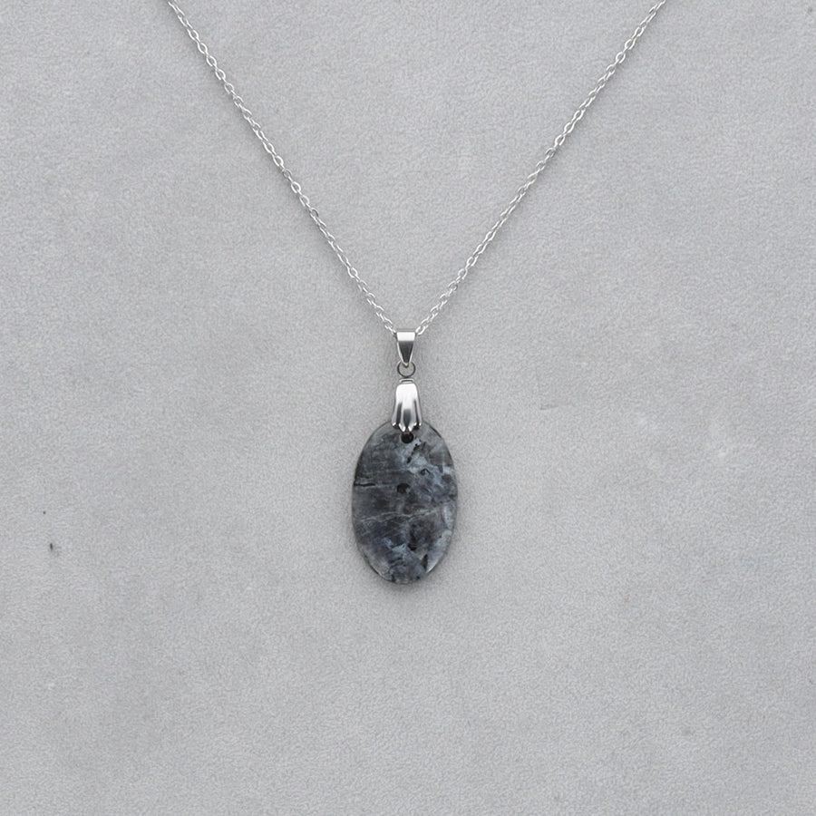 Larvikite Cabochon percé 43