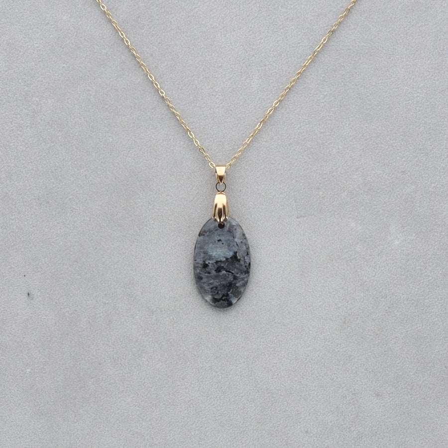Larvikite Cabochon percé 48