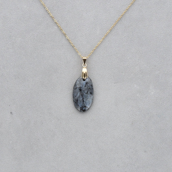 Larvikite Cabochon percé 49