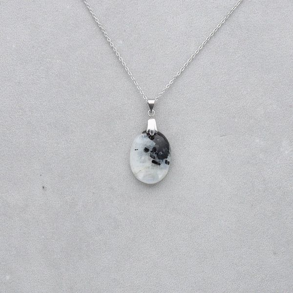 Pierre de Lune Tourmaline Cabochon percé 58