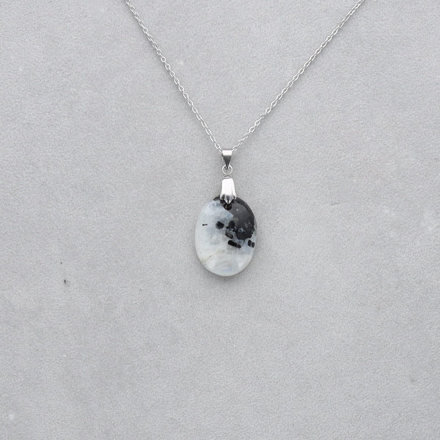Pierre de Lune Tourmaline Cabochon percé 58