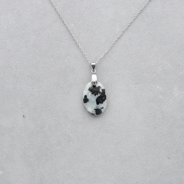 Pierre de Lune Tourmaline Cabochon percé 60