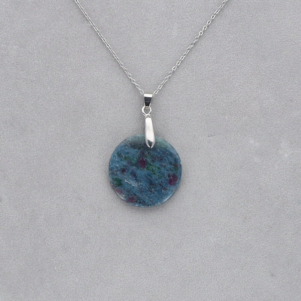 Rubis Cyanite Cabochon percé 12