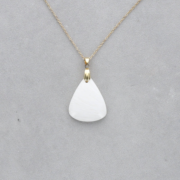 Scolécite Cabochon percé 63