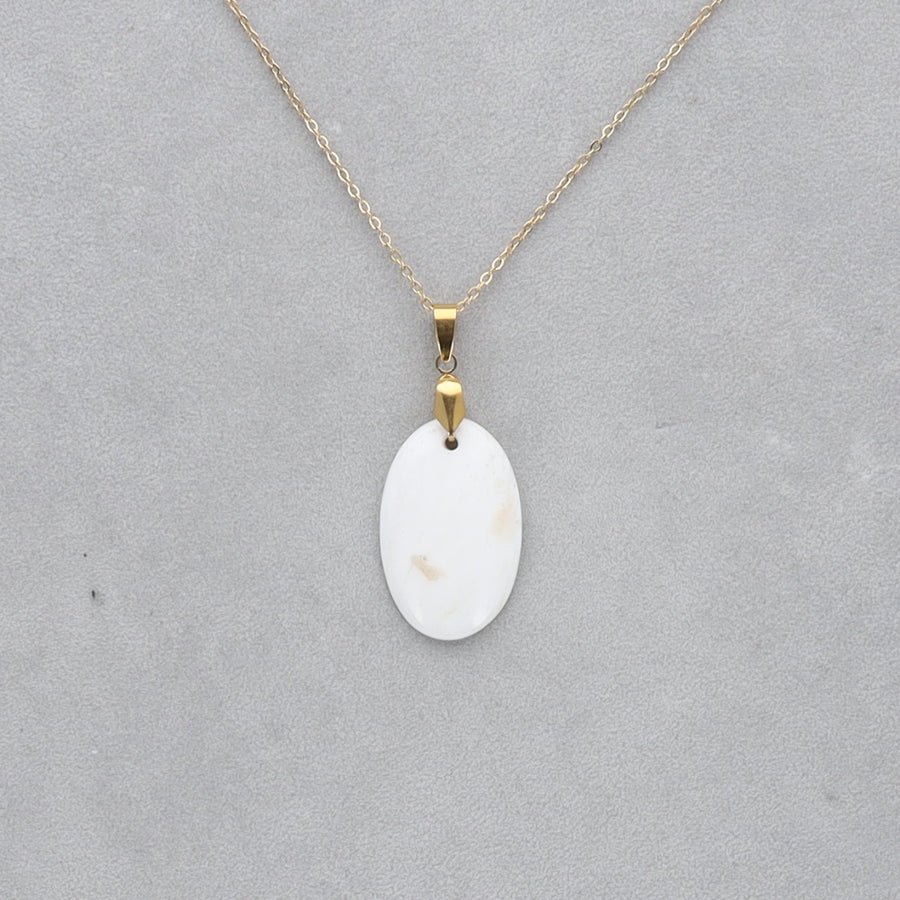 Scolécite Cabochon percé 64
