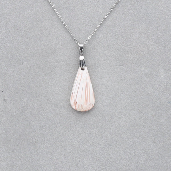 Scolécite Rose Cabochon percé 39