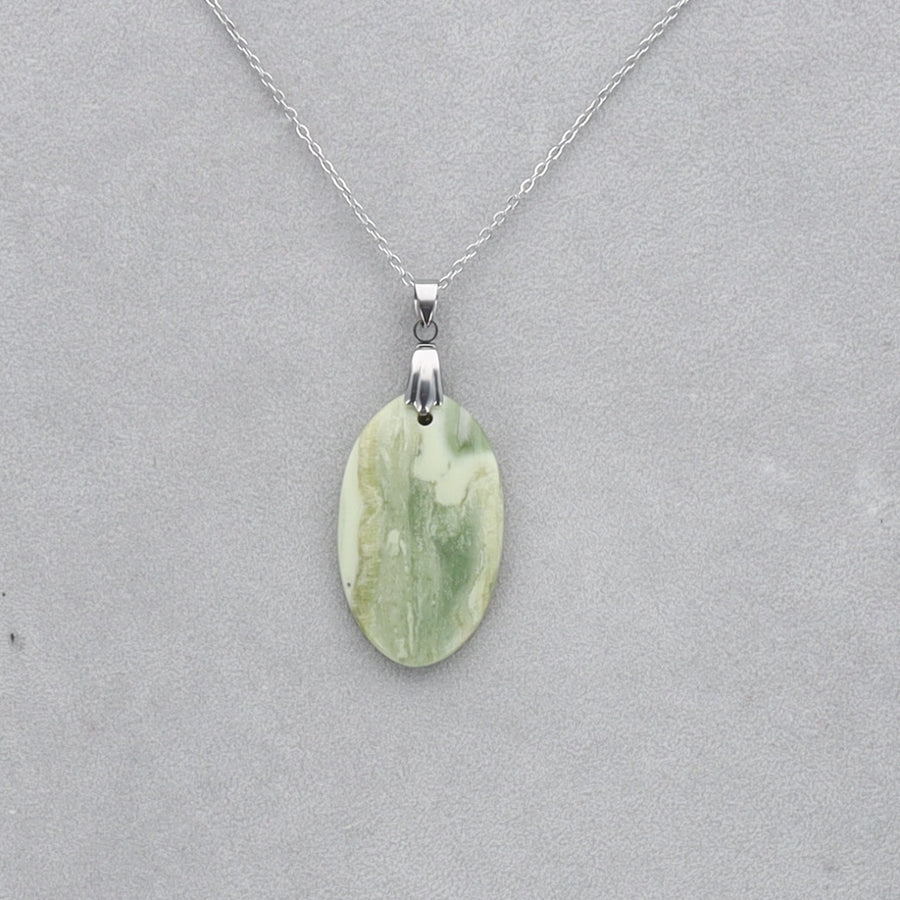 Serpentine Cabochon percé 1